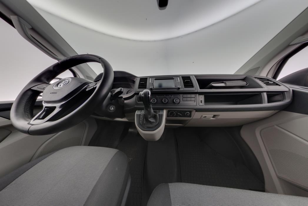 VOLKSWAGEN Transporter 2018