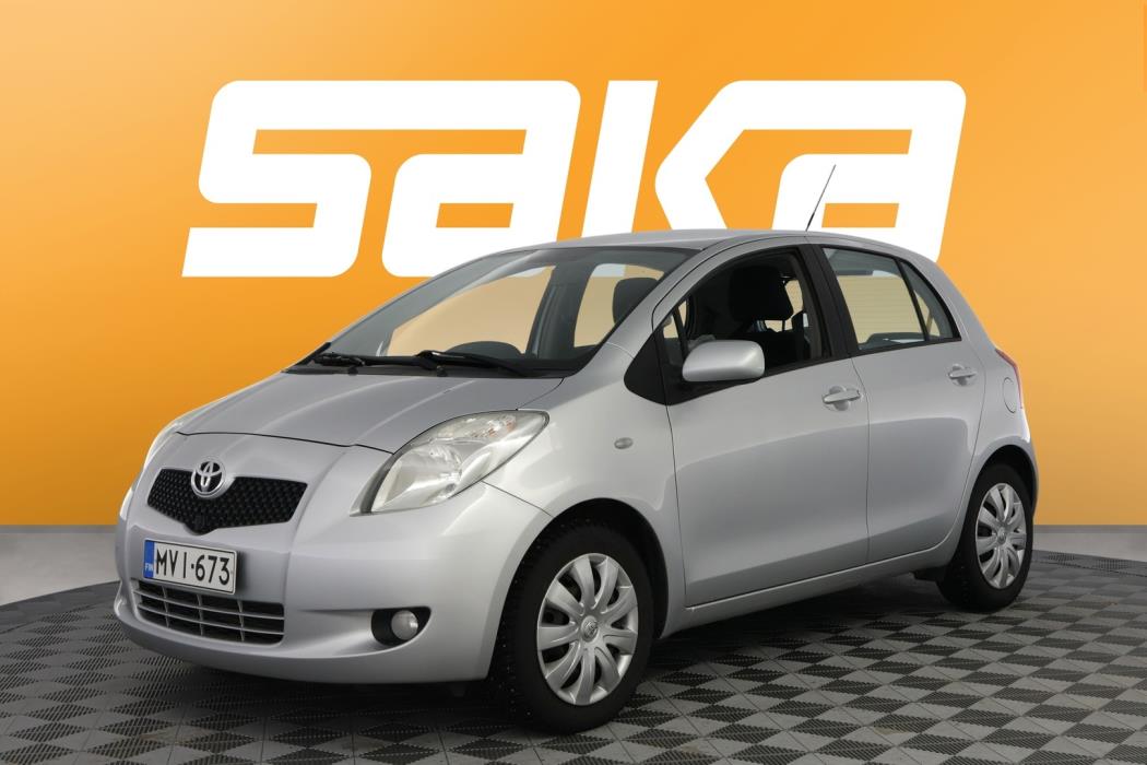 TOYOTA Yaris 2009