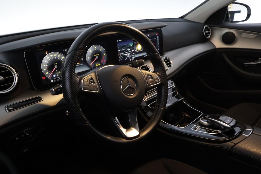 MERCEDES-BENZ E 2018