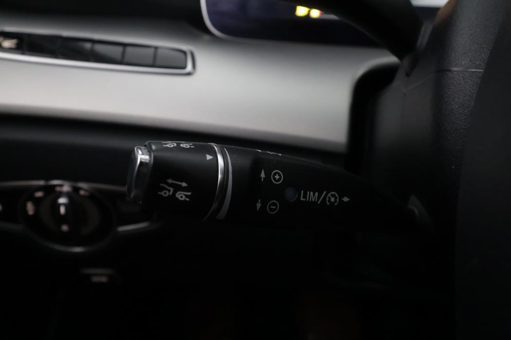 MERCEDES-BENZ E 2018