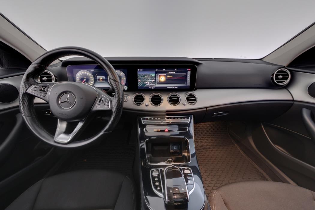 MERCEDES-BENZ E 2018