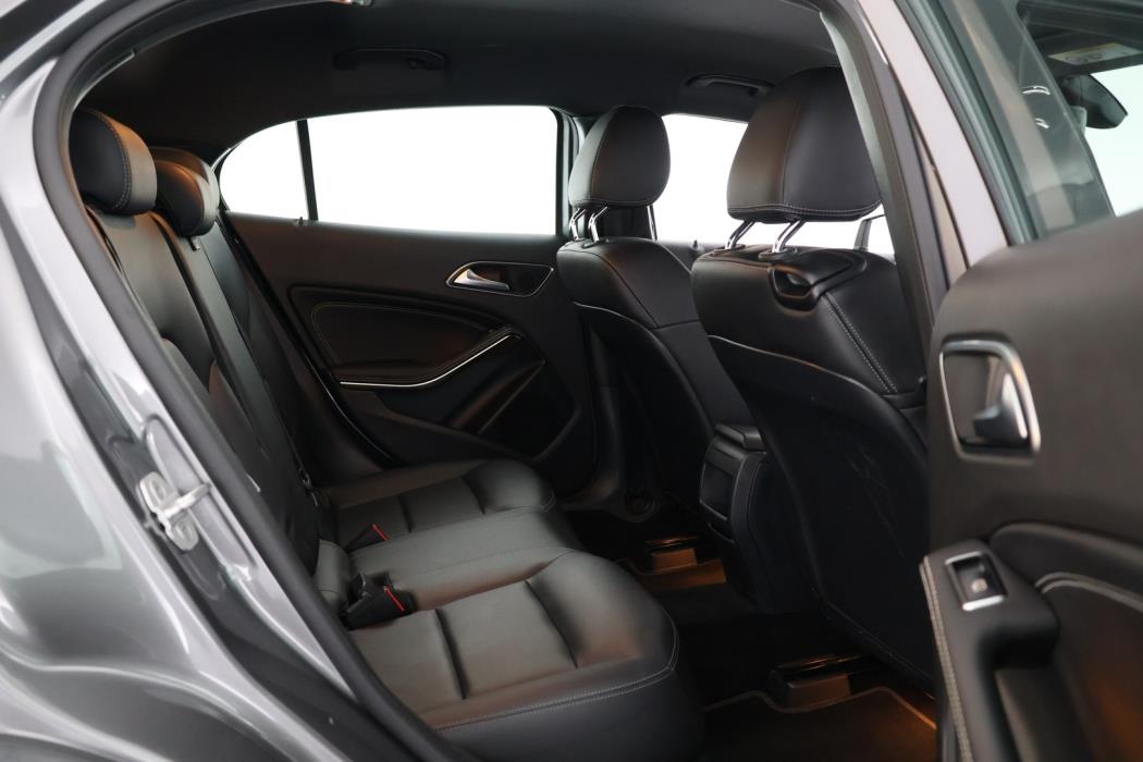 MERCEDES-BENZ GLA 2017