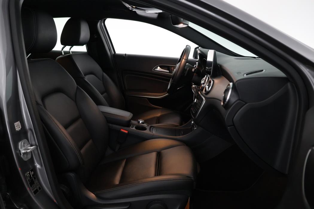 MERCEDES-BENZ GLA 2017