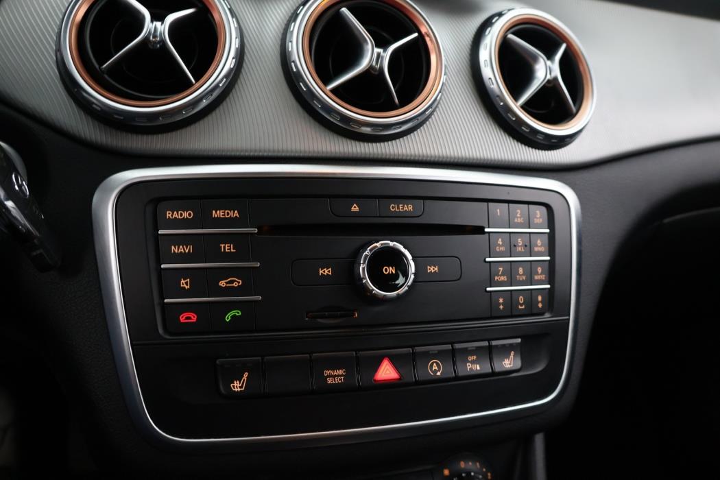 MERCEDES-BENZ GLA 2017