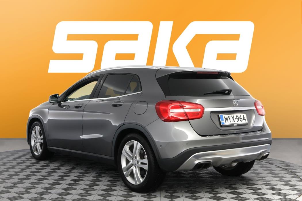 MERCEDES-BENZ GLA 2017