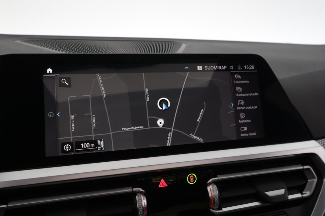 BMW 330 2019
