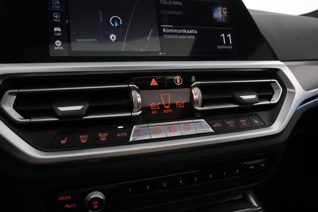 BMW 330 2019