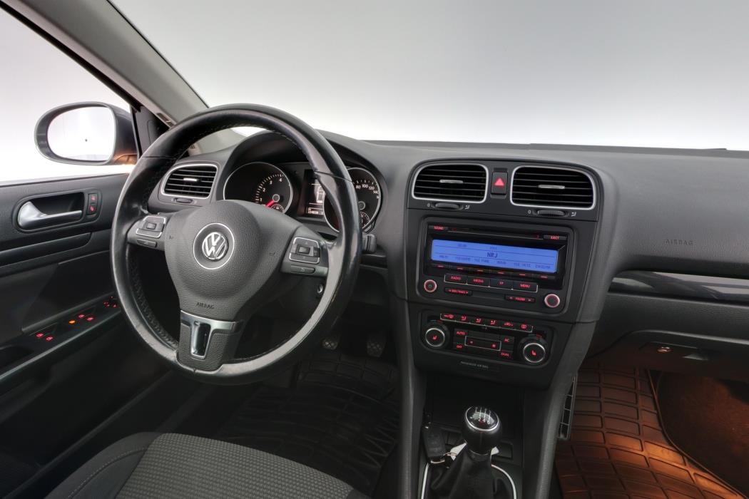 VOLKSWAGEN Golf 2011