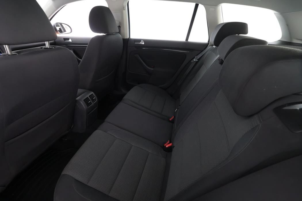 VOLKSWAGEN Golf 2011