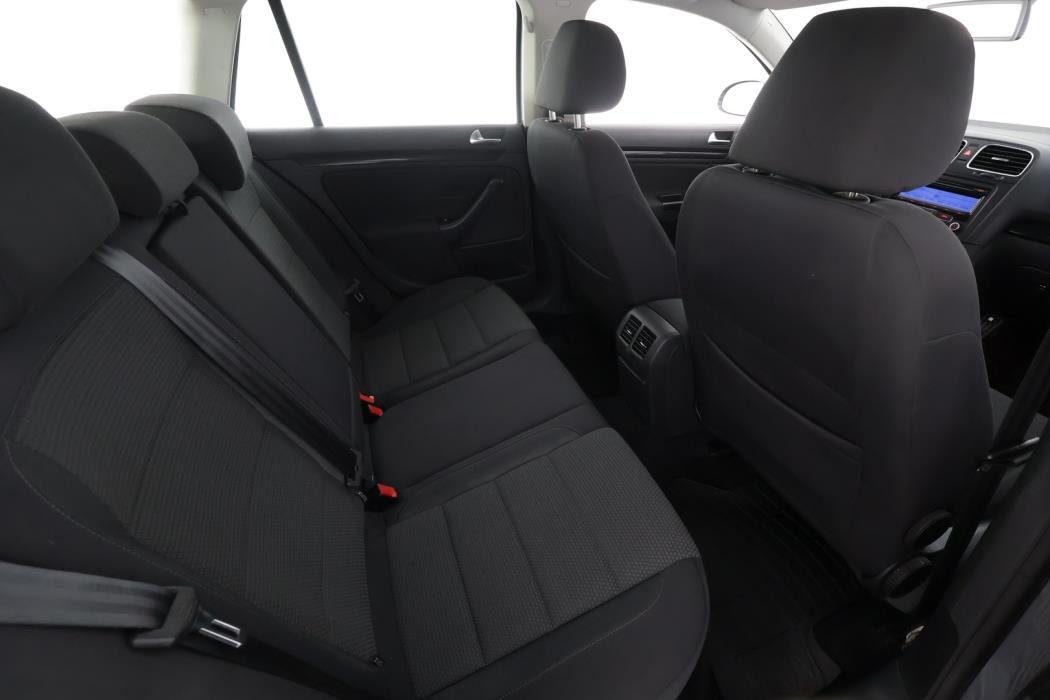 VOLKSWAGEN Golf 2011