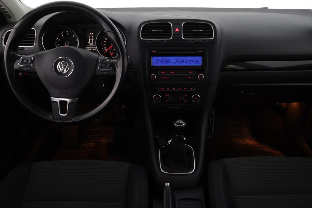 VOLKSWAGEN Golf 2011