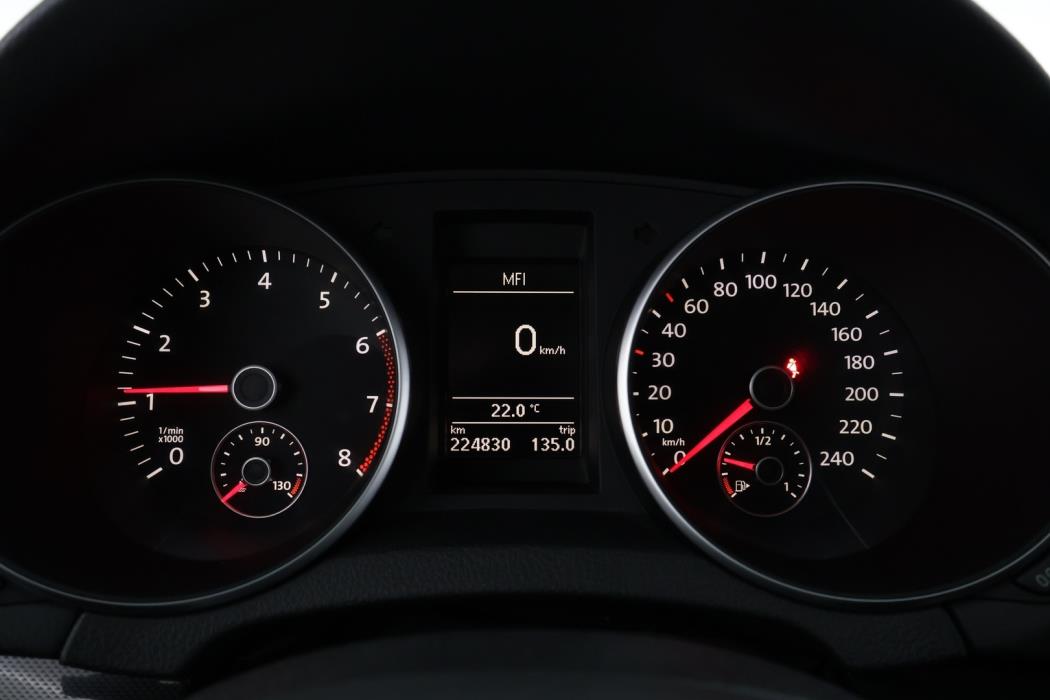 VOLKSWAGEN Golf 2011