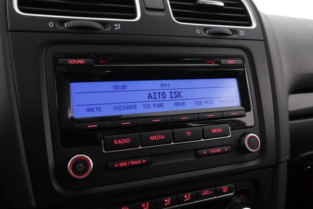 VOLKSWAGEN Golf 2011