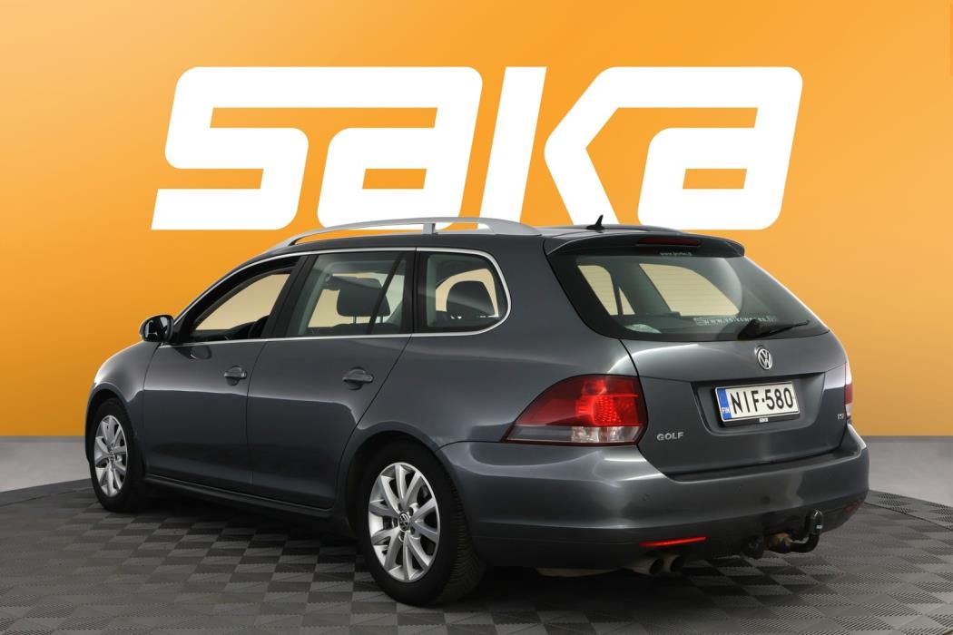 VOLKSWAGEN Golf 2011