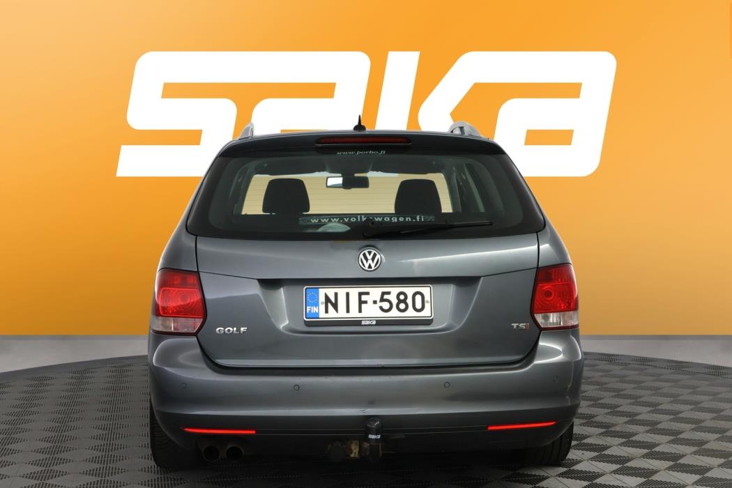 VOLKSWAGEN Golf 2011