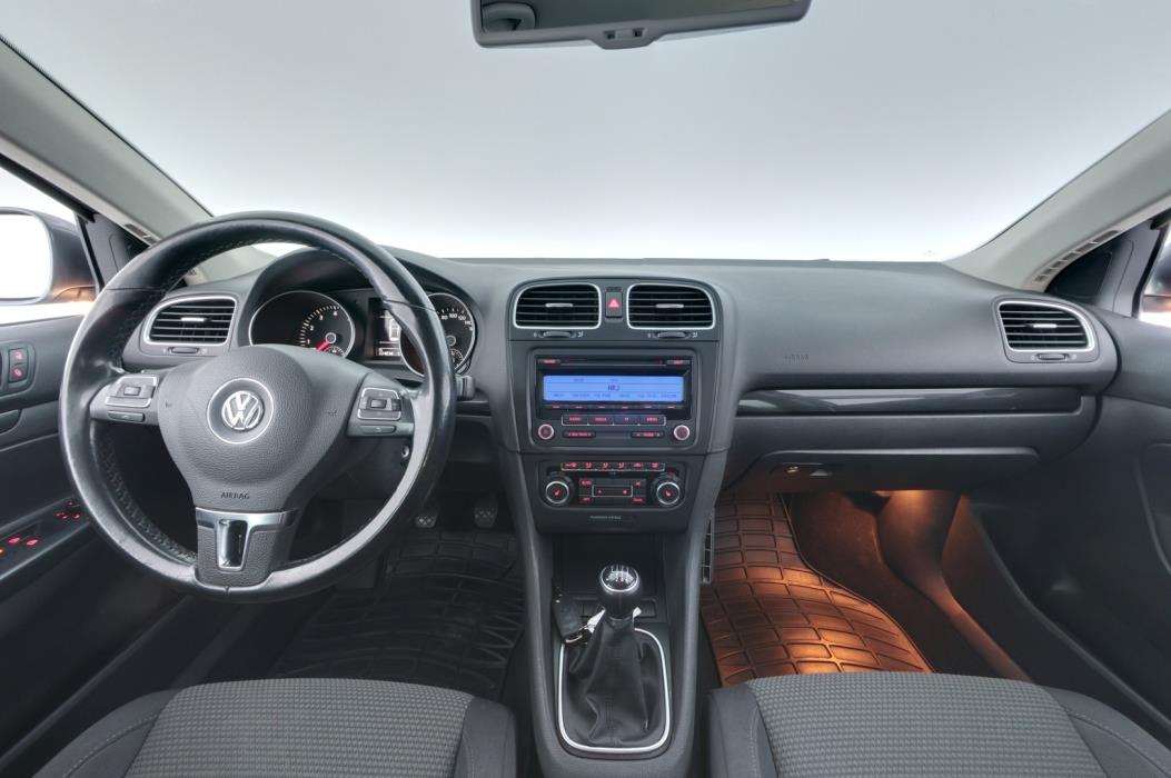 VOLKSWAGEN Golf 2011