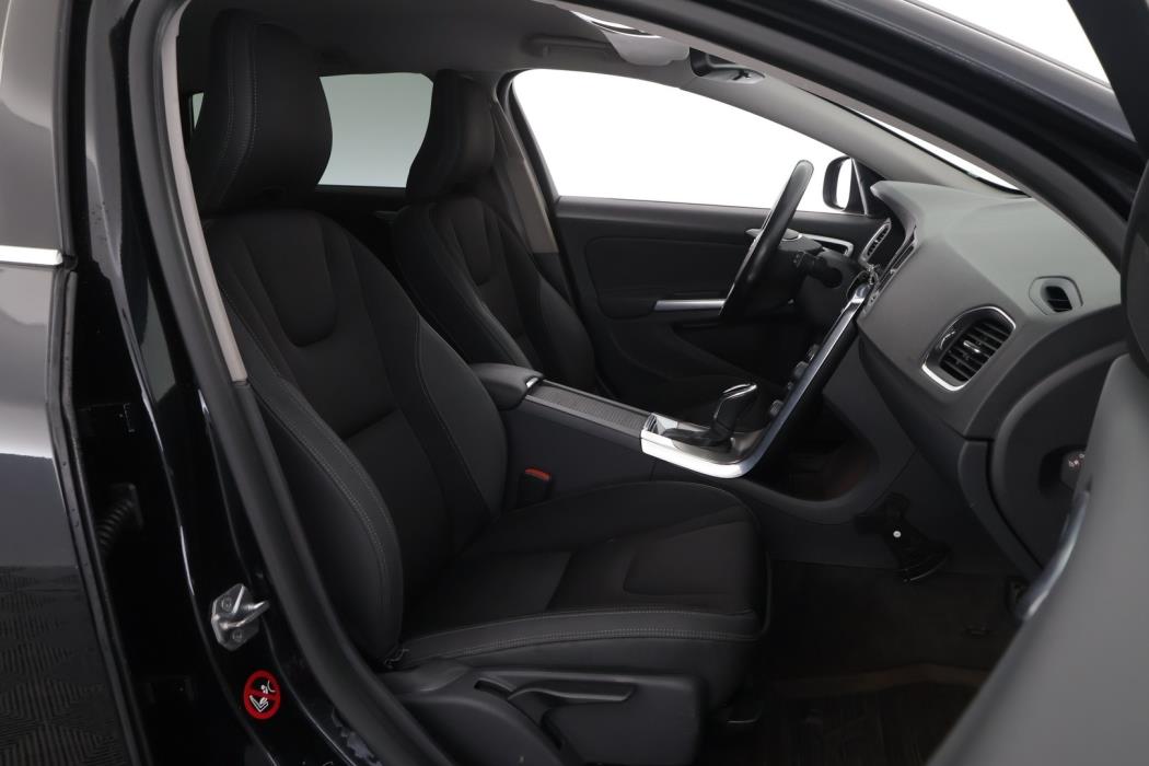 VOLVO V60 2014