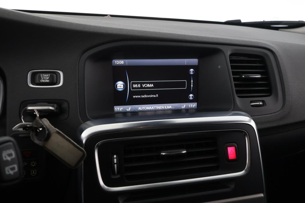 VOLVO V60 2014