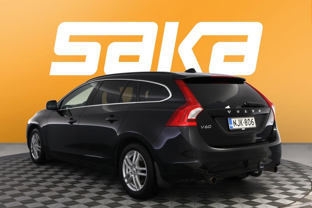 VOLVO V60 2014