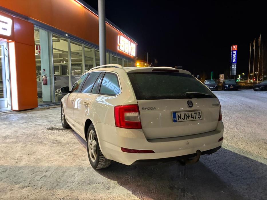 SKODA Octavia 2014