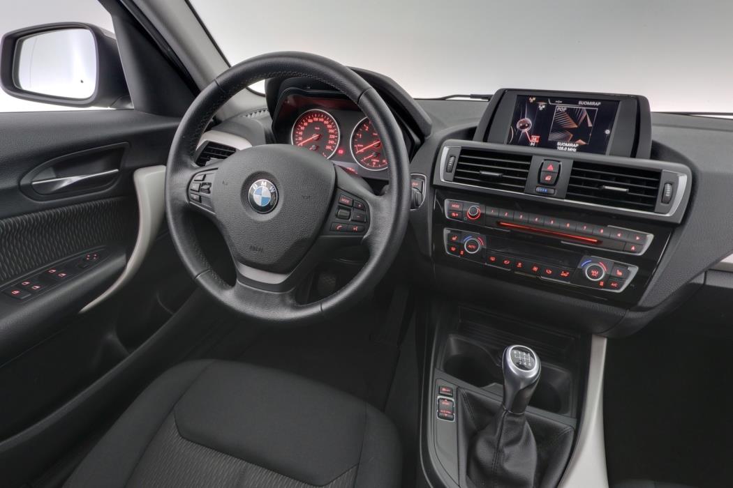 BMW 120 2016
