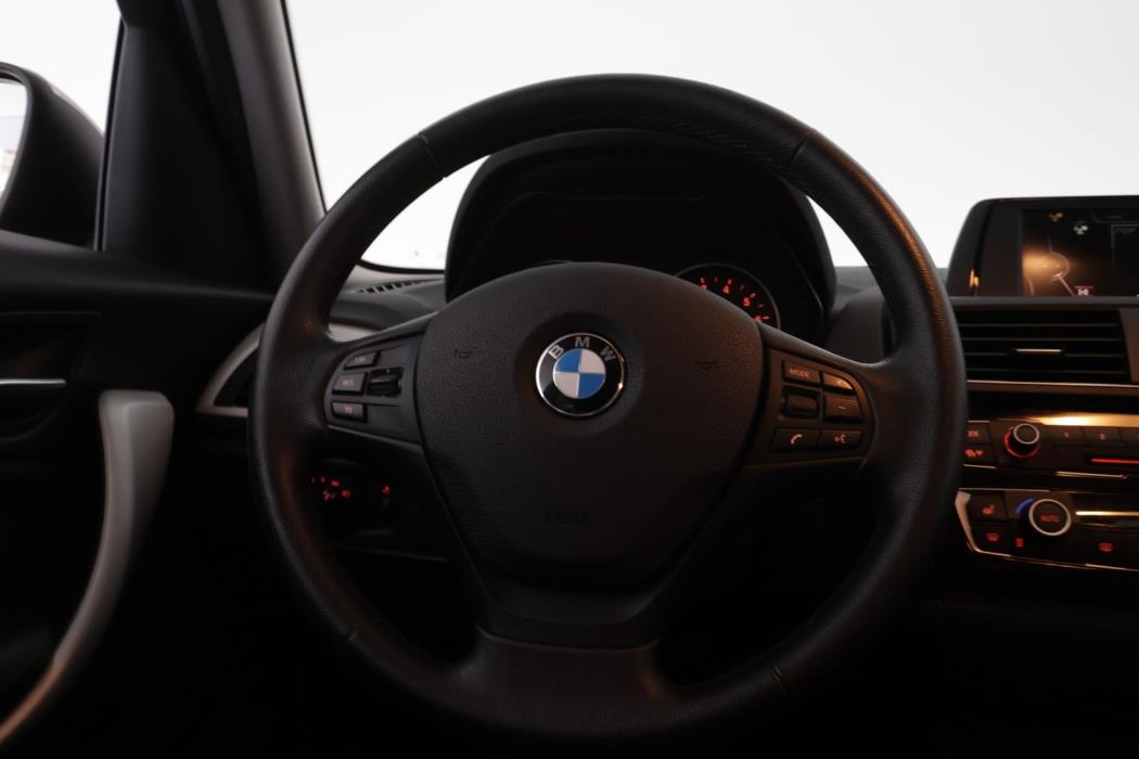 BMW 120 2016