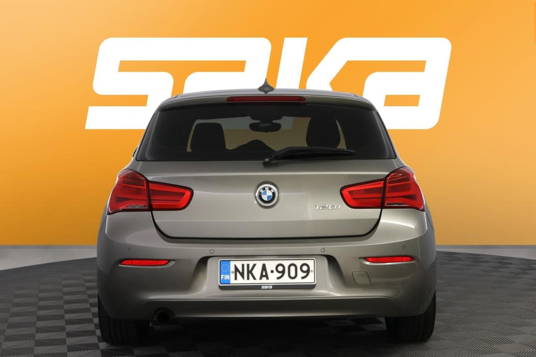 BMW 120 2016