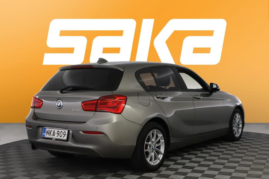 BMW 120 2016