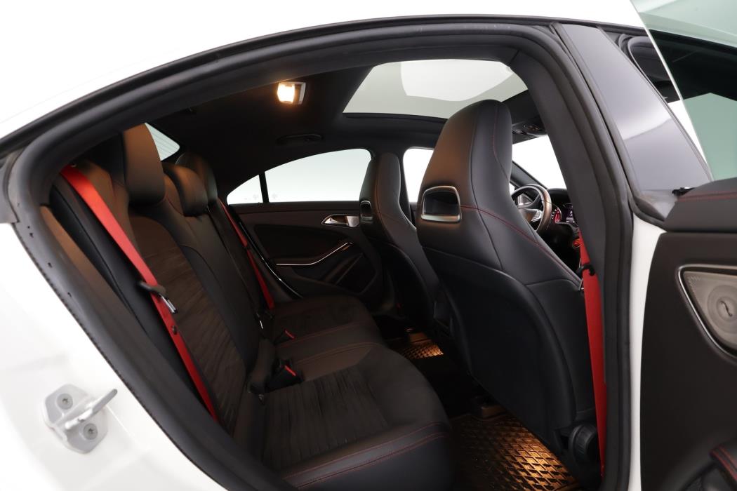 MERCEDES-BENZ CLA 45 AMG 2018