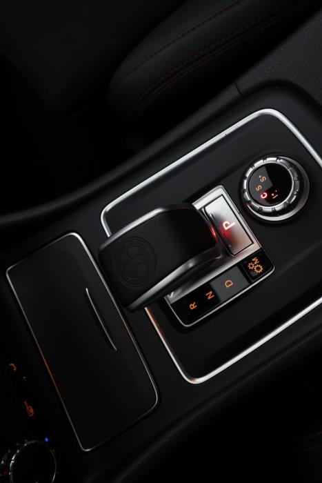 MERCEDES-BENZ CLA 45 AMG 2018