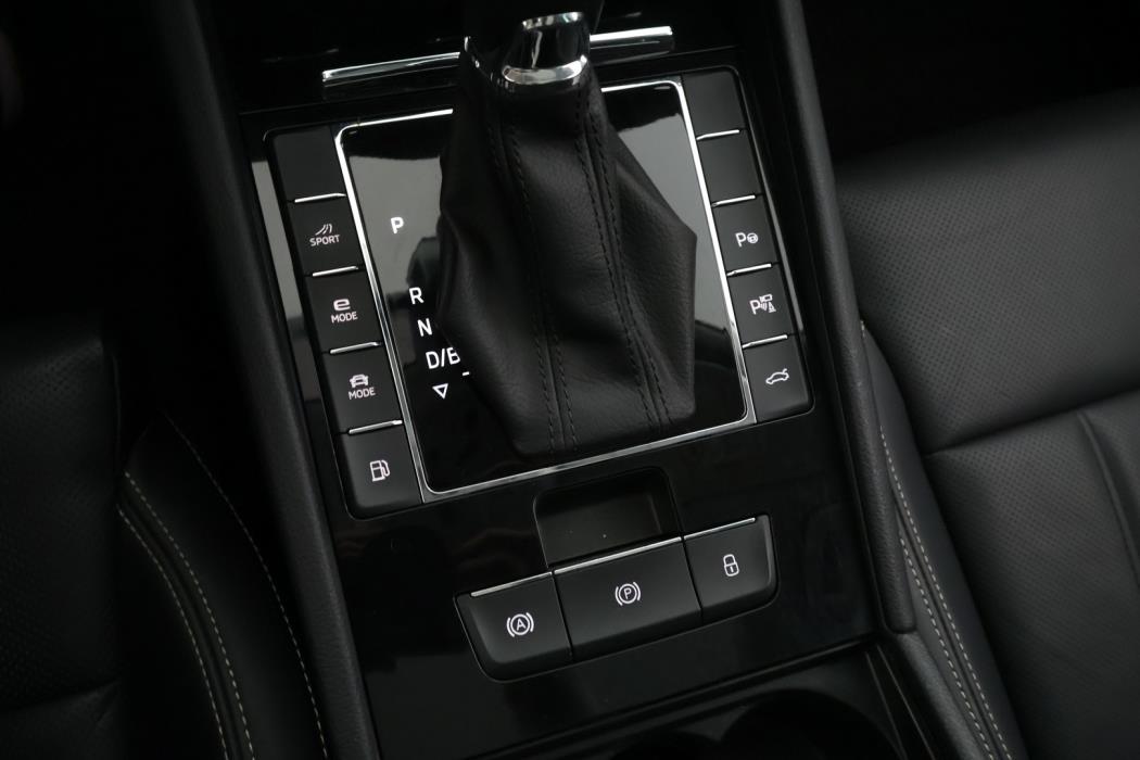 SKODA Superb 2021