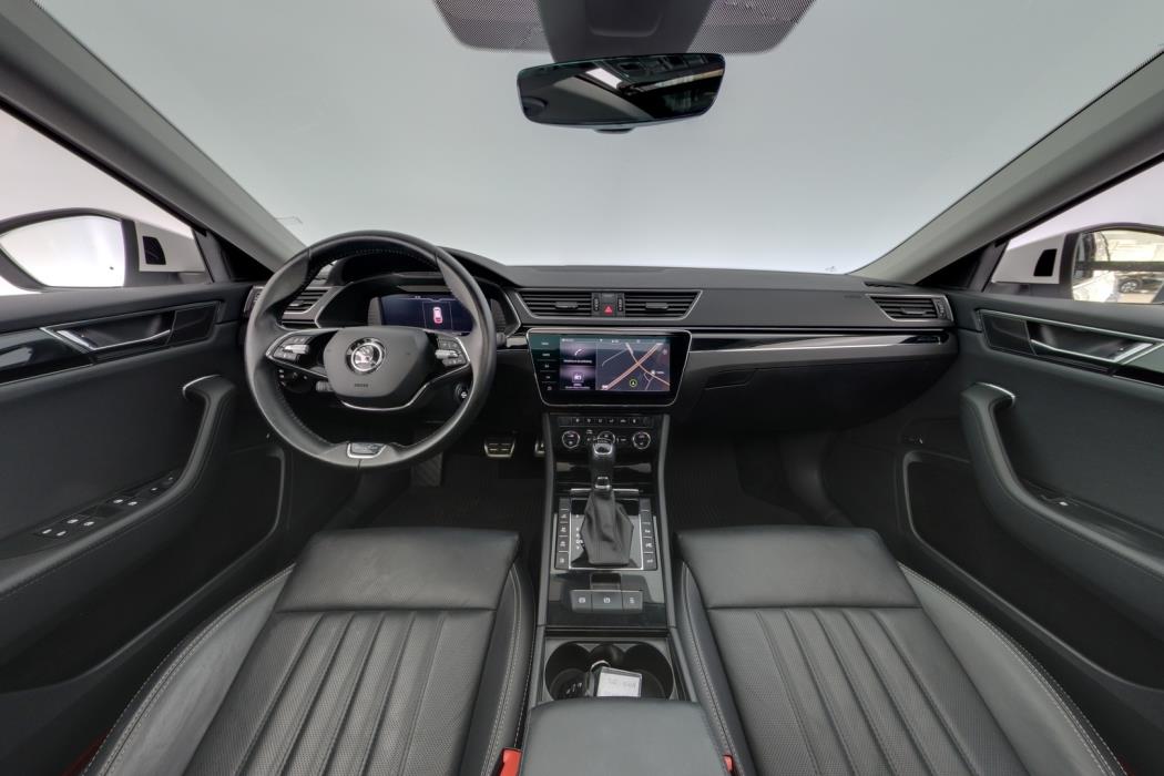 SKODA Superb 2021