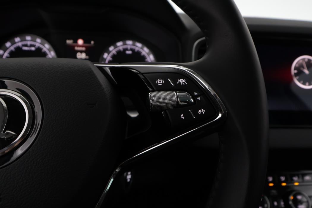 SKODA Karoq 2021