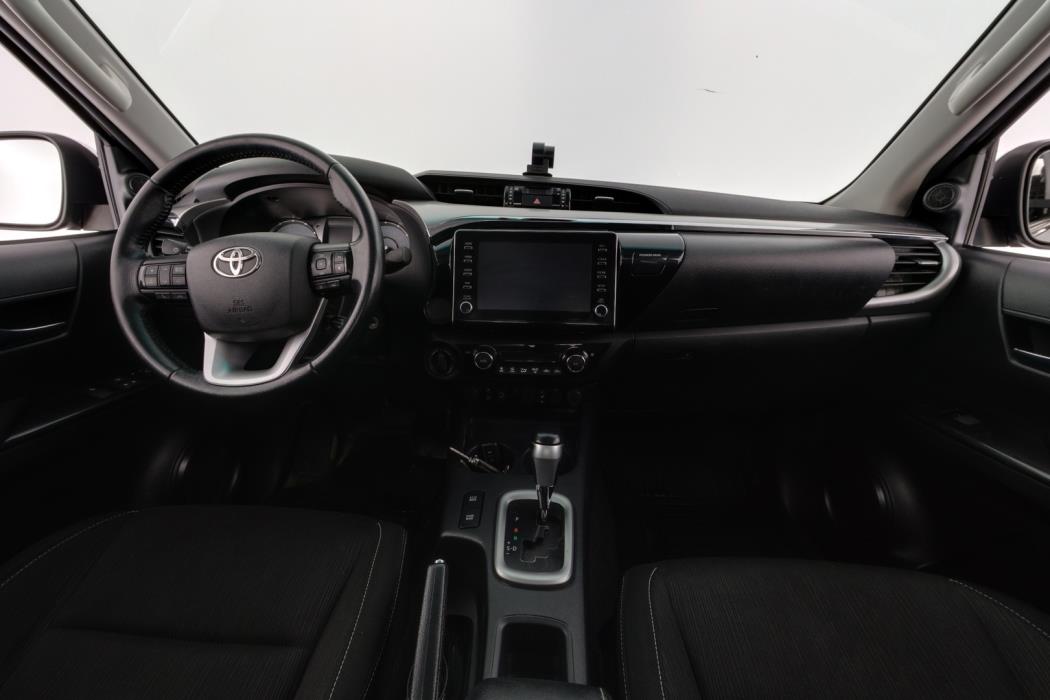 TOYOTA Hilux 2022