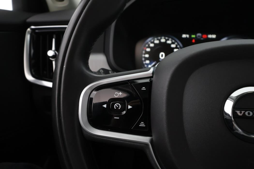 VOLVO V90 2019