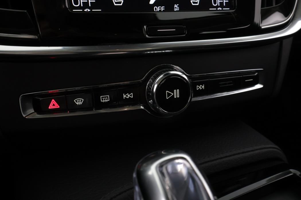 VOLVO V90 2019