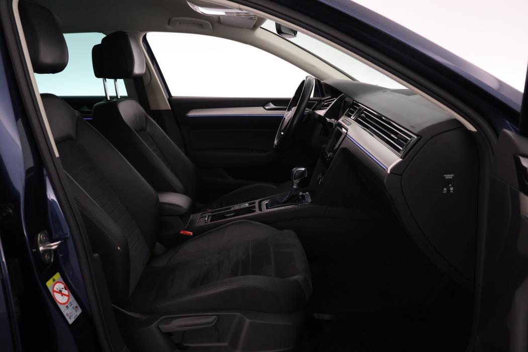 VOLKSWAGEN Passat 2017
