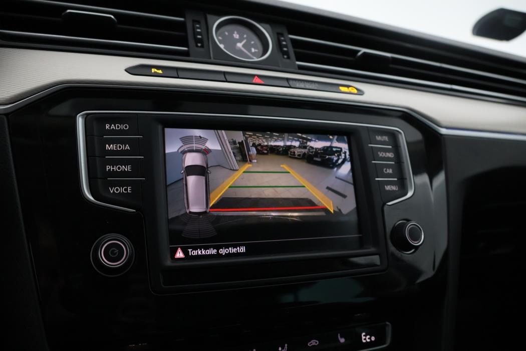 VOLKSWAGEN Passat 2017