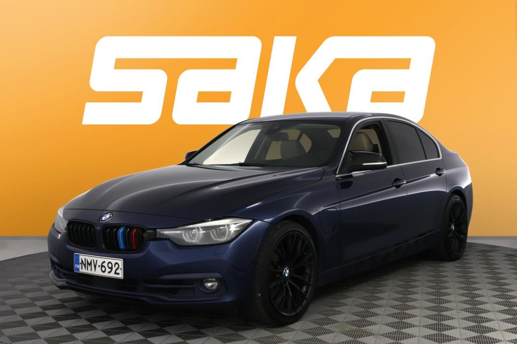 BMW 330 2018