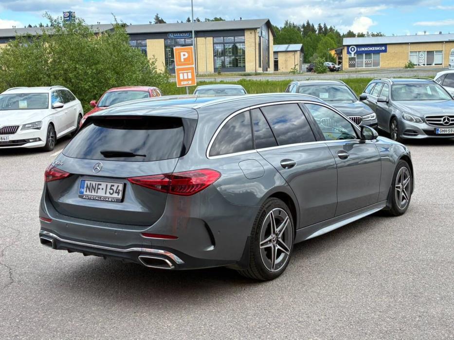 MERCEDES-BENZ C 2022