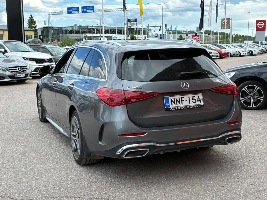 MERCEDES-BENZ C 2022