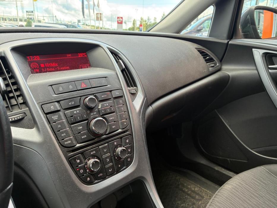 OPEL Astra 2013