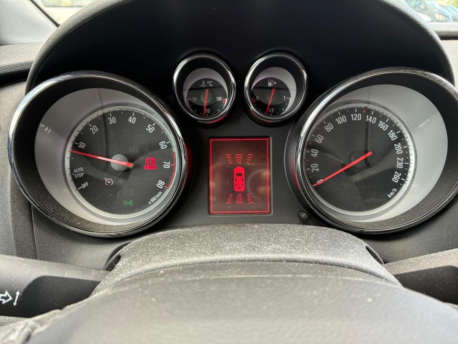 OPEL Astra 2013