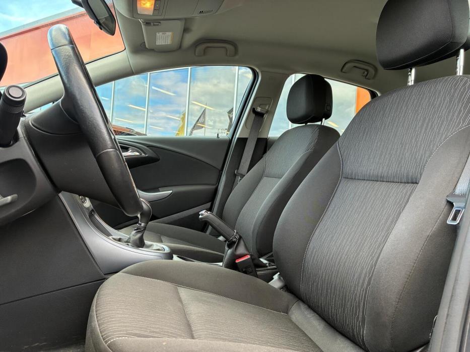 OPEL Astra 2013