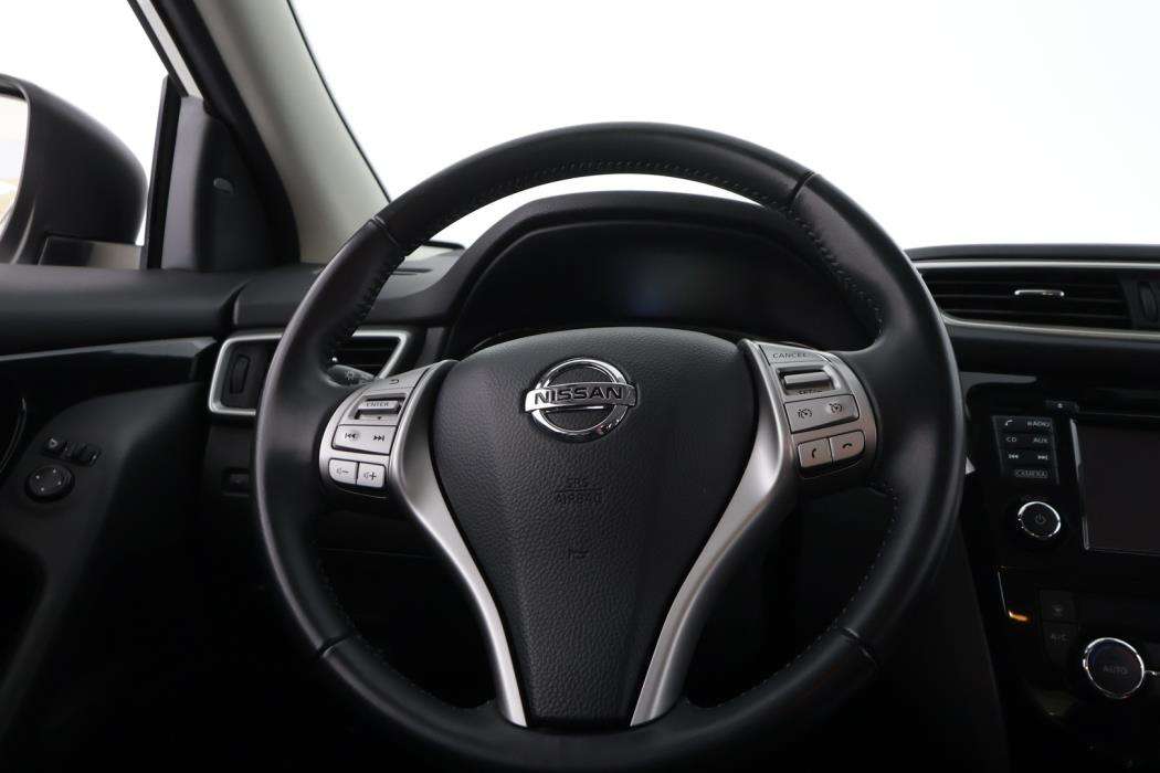 NISSAN Qashqai 2017