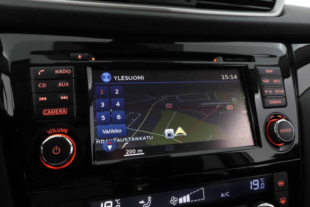 NISSAN Qashqai 2017