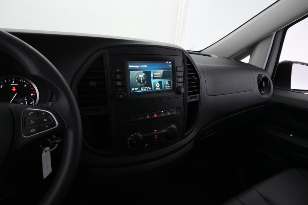 MERCEDES-BENZ Vito 2023