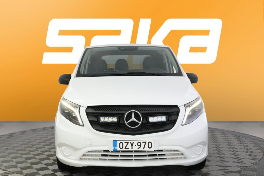 MERCEDES-BENZ Vito 2023