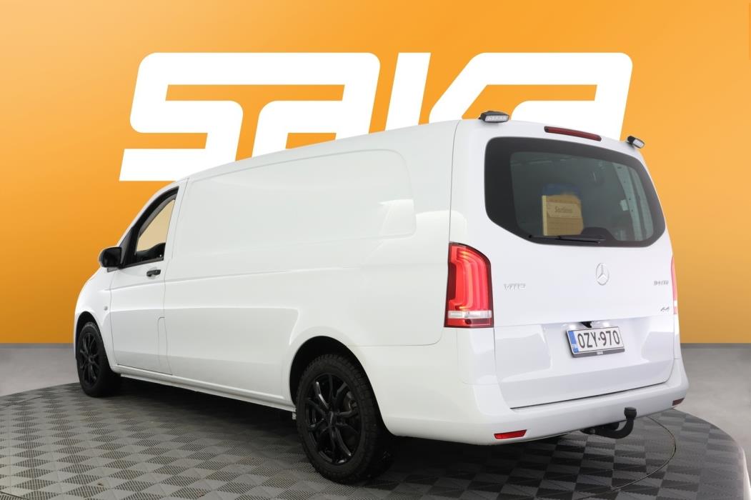MERCEDES-BENZ Vito 2023