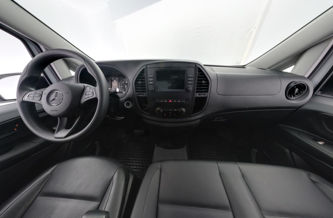 MERCEDES-BENZ Vito 2023